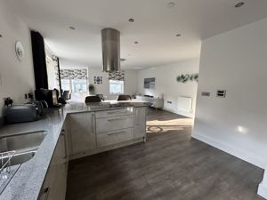 Photo 9- click for photo gallery